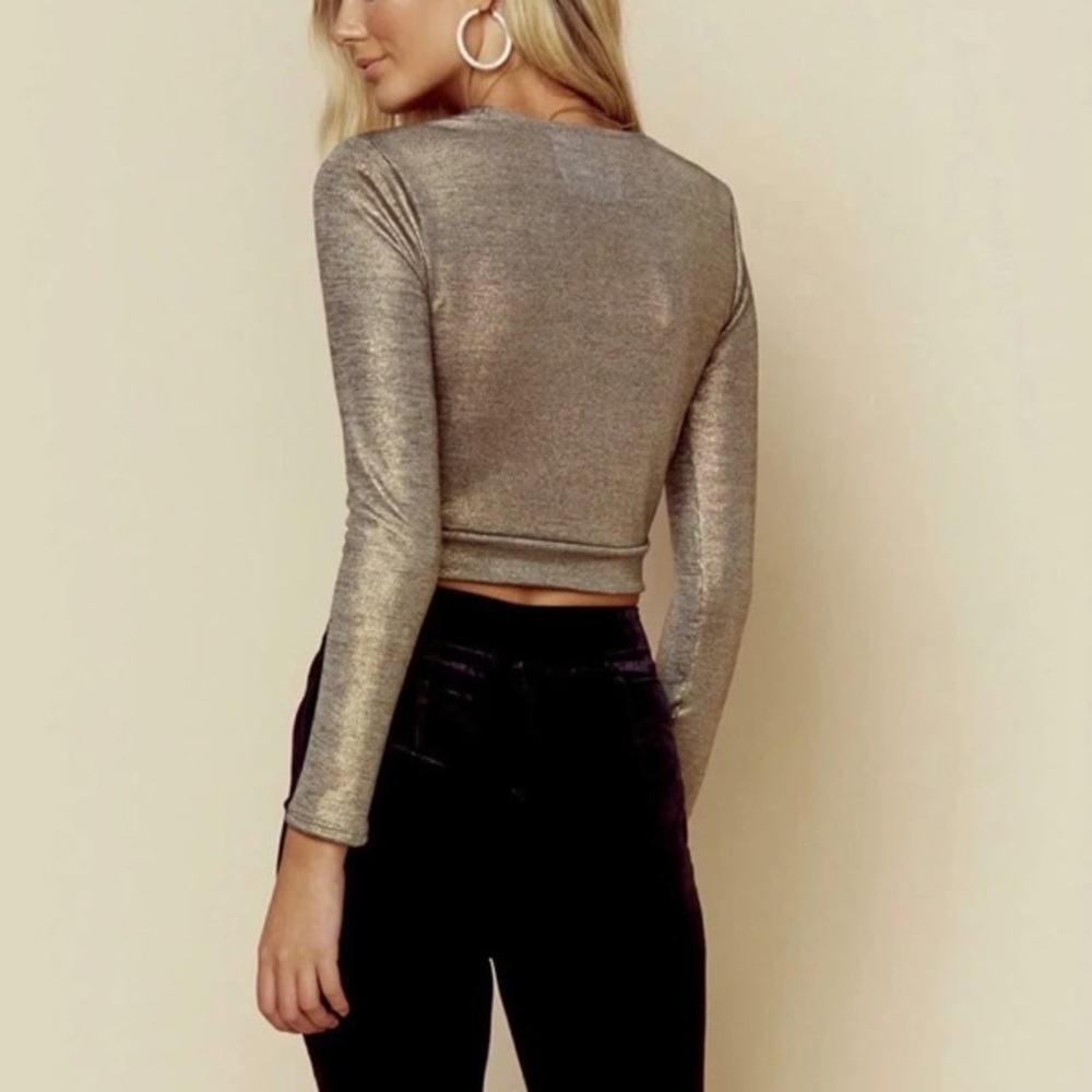 Blue Life Brigid V Crop Top Gold⭐️NWT⭐️ - Picture 3 of 10